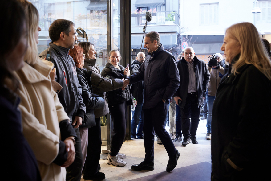 O Κυριάκος Μητσοτάκης επισκέφθηκε το «Σπίτι του Παιδιού» στη Θεσσαλονίκη - «Είναι παρήγορο ότι η Πολιτεία μπορεί να παρέχει ένα πλαίσιο προστασίας»