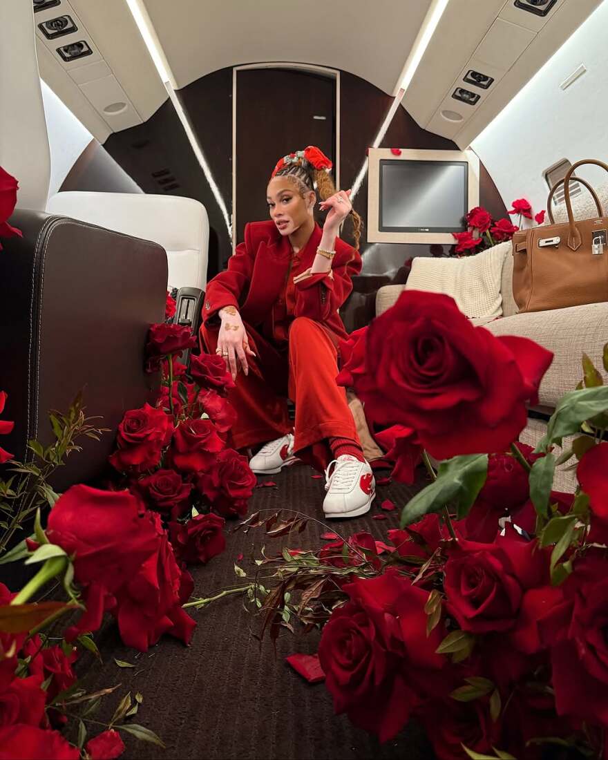 Η Γουίνι Χάρλοου είπε το μεγάλο «ναι» στον σύντροφό της, Κάιλ Κούζμα - Η πρόταση γάμου στο ιδιωτικό τζετ και το μονόπετρο δαχτυλίδι