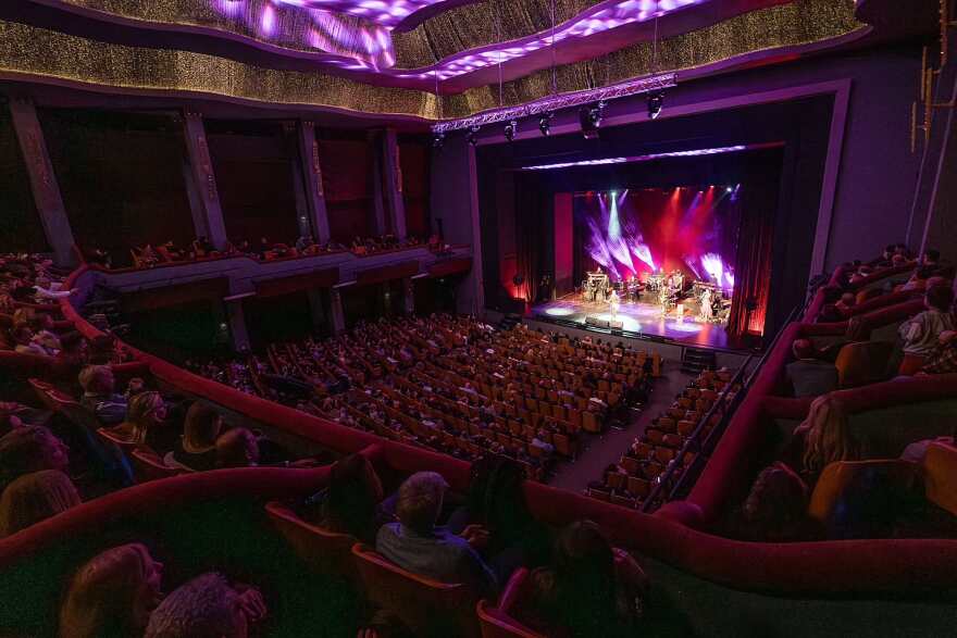 Σοφία Μανουσάκη: Μία sold out νύχτα στο Παλλάς - Δείτε φωτογραφίες