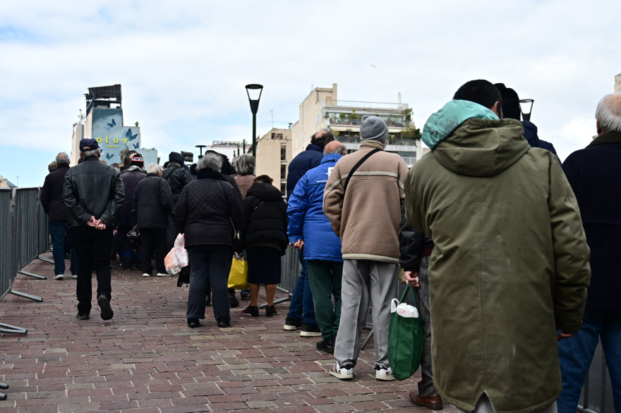 Ψησταριές, μουσική και χοροί στην Αθήνα για την Τσικνοπέμπτη - Δείτε φωτογραφίες