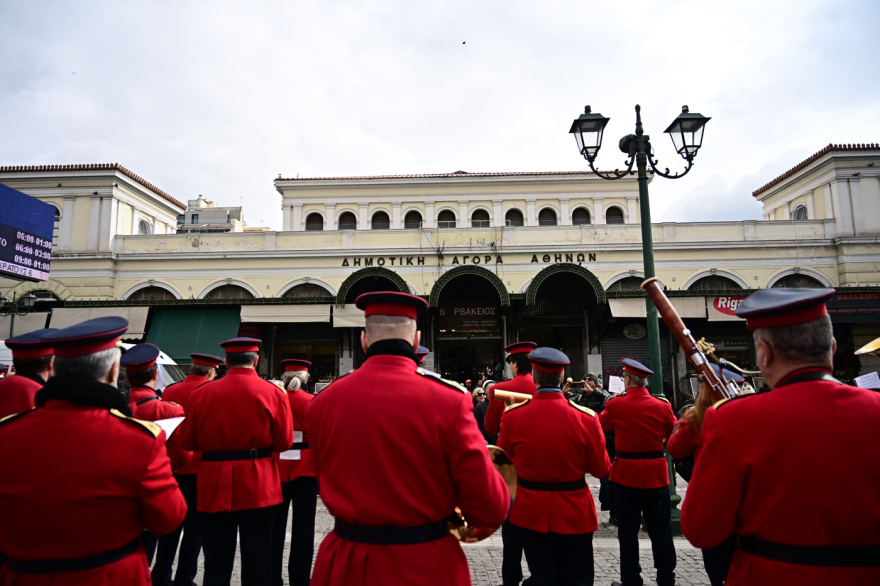 Ψησταριές, μουσική και χοροί στην Αθήνα για την Τσικνοπέμπτη - Δείτε φωτογραφίες