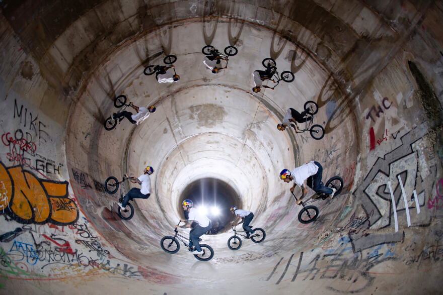 O Γιώργος Νταβουτιάν μας φέρνει πιο κοντά στον κόσμο του BMX 