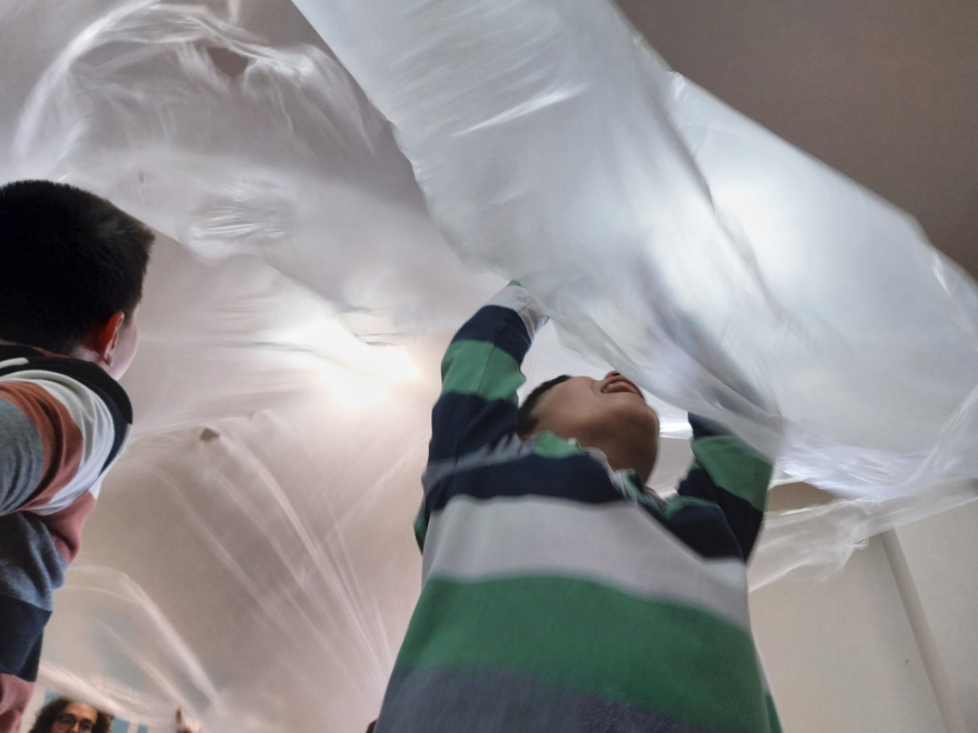 Σεπόλια: Ένα παλιό βουστάσιο μετατράπηκε σε σχολείο «κόσμημα», δείτε φωτογραφίες