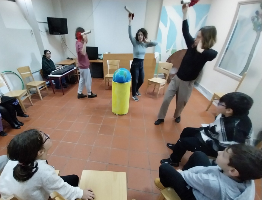 Σεπόλια: Ένα παλιό βουστάσιο μετατράπηκε σε σχολείο «κόσμημα», δείτε φωτογραφίες