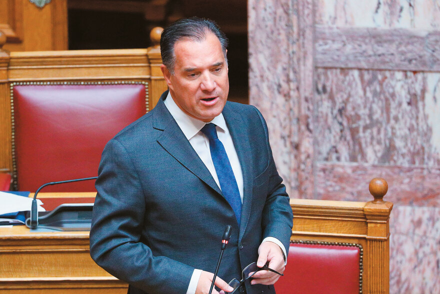 Στο εδώλιο του δικαστηρίου  χωρίς κουκούλα «Κελέση» και «Σαράφης»