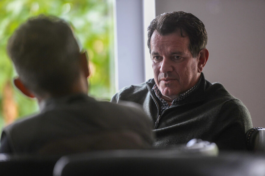 Ο Θάνος Παπαδημητρίου στον Δανίκα: Από το Πειραματικό Γυμνάσιο της Αθήνας στο ΜΙΤ και τις μπίζνες Τεχνητής Νοημοσύνης