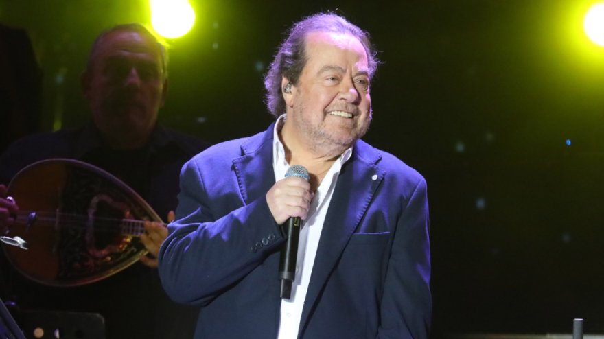 O Γιάννης Πάριος μπήκε στο στούντιο για την ηχογράφηση νέου δίσκου