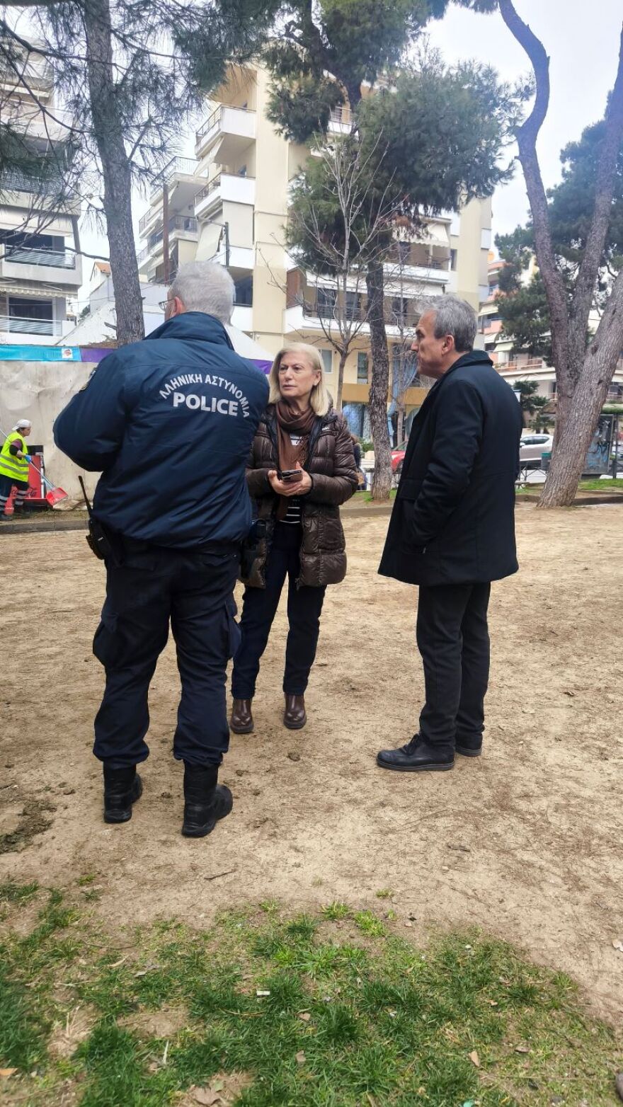 Νεκρά ζώα συντροφιάς και ψάρια σε παιδική χαρά της Θεσσαλονίκης