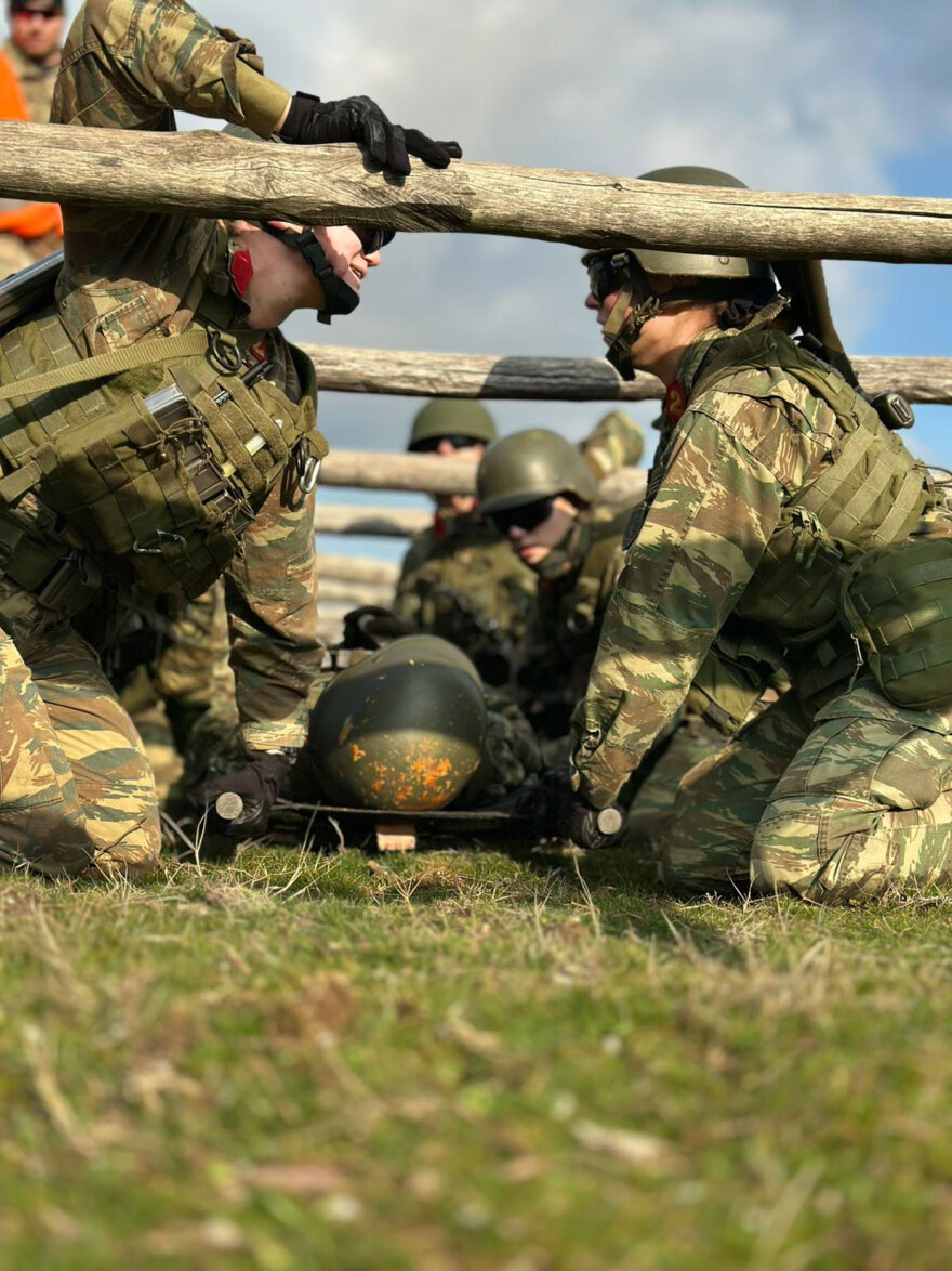 ΣΜΥ: Το εντυπωσιακό βίντεο από την εκπαίδευση μέσα στα χιόνια στο Περτούλι