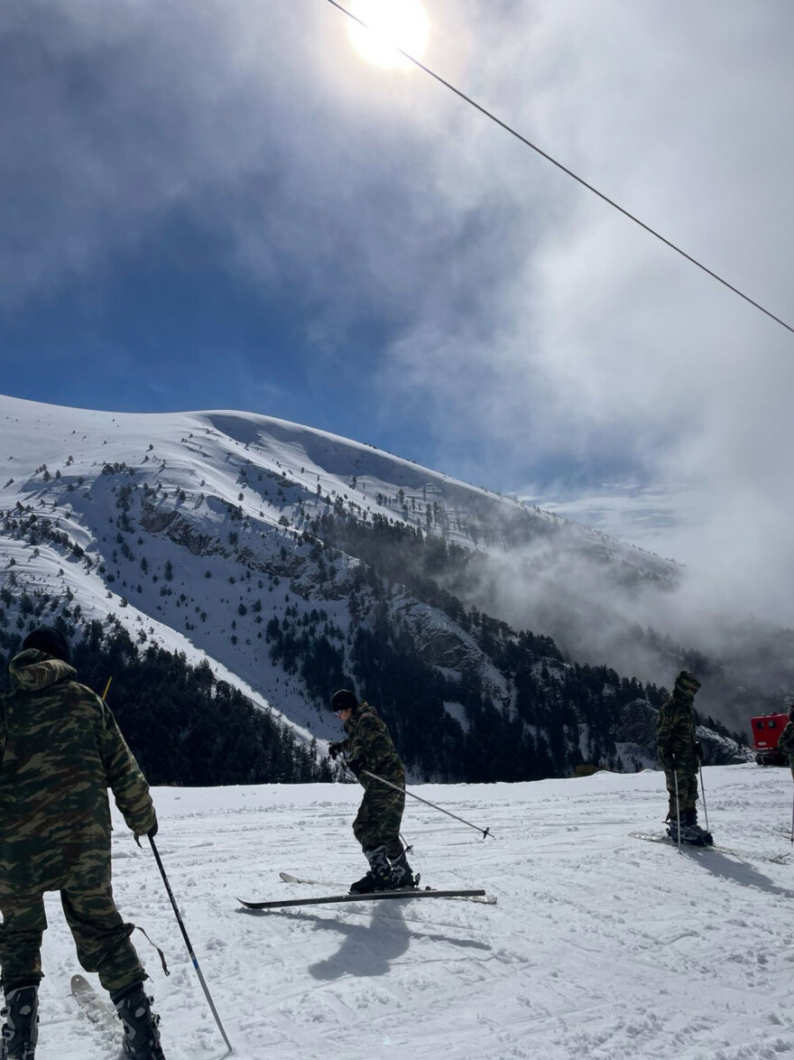 ΣΜΥ: Το εντυπωσιακό βίντεο από την εκπαίδευση μέσα στα χιόνια στο Περτούλι