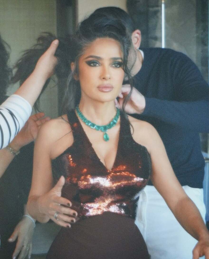 Οι φωτογραφίες της Σάλμα Χάγιεκ από την τελετή απονομής των Χρυσών Σφαιρών