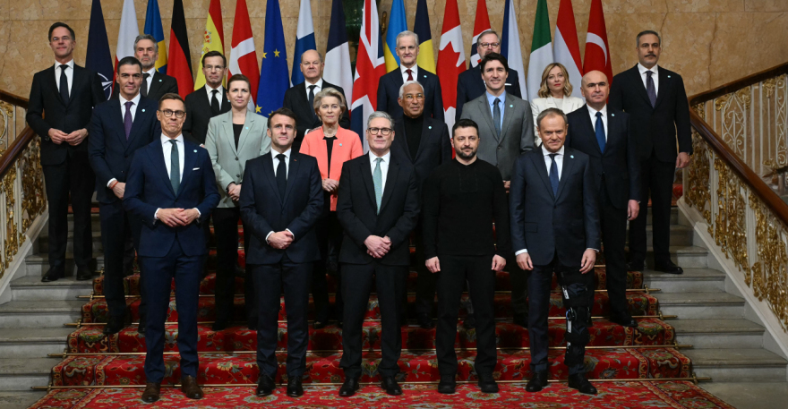 Ολοκληρώθηκε η σύνοδος των 15 ηγετών στο Λονδίνο για την Ουκρανία: «Είμαστε όλοι στο πλευρό σας» είπε ο Στάρμερ στον Ζελένσκι