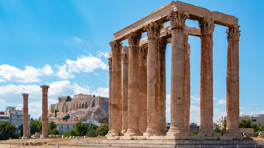 Στύλοι του Ολυμπίου Διός: Ορμητήριο για μπαχαλάκηδες ο αρχαίος ναός που χρειάστηκε 650 χρόνια για να ολοκληρωθεί η κατασκευή του
