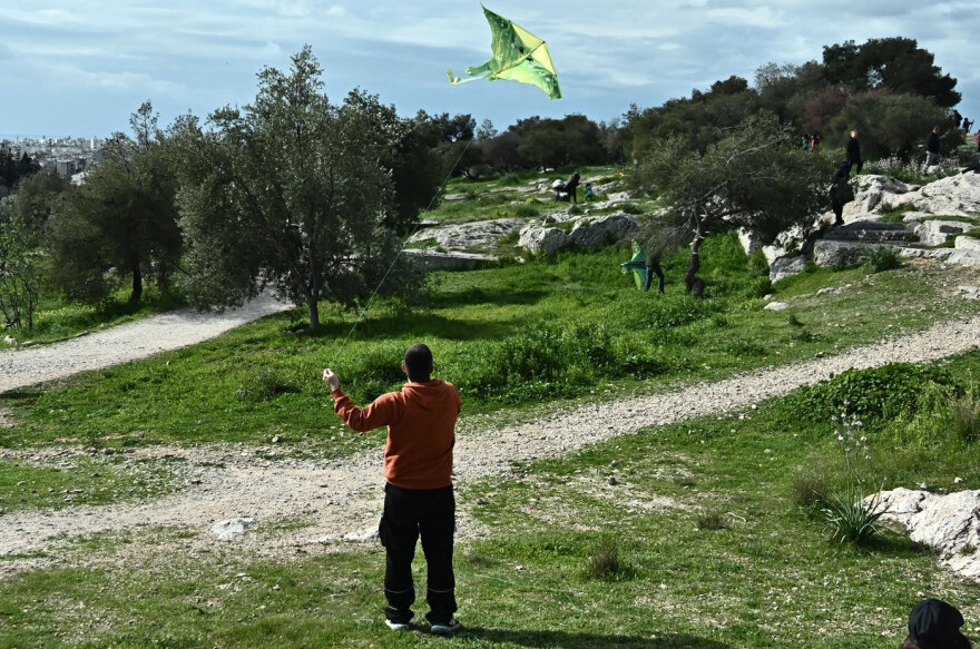 Γιορτάζουμε την Καθαρά Δευτέρα στου Φιλοπάππου - Μοιράζει Σαρακοστιανά ο δήμος Αθηναίων