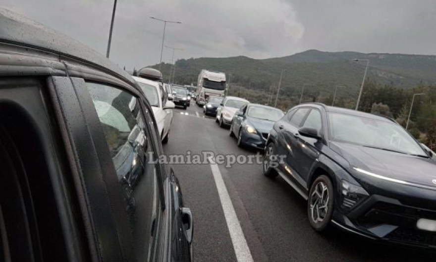 Εθνική οδός Λαμίας - Αθηνών: Μετ' εμποδίων η επιστροφή των εκδρομέων στο ύψος των Θερμοπυλών