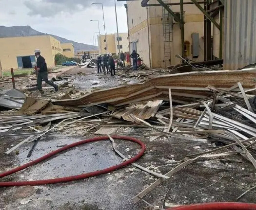 Παρέμβαση εισαγγελέα για έκρηξη και φωτιά σε εργοστάσιο παραγωγής ηλεκτρικού ρεύματος στη Σητεία