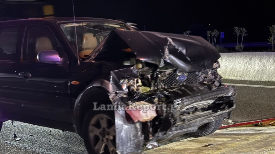 Όχημα στη Λαμία τράκαρε με φορτηγό που δεν είχε αναμμένα φώτα - Στο νοσοκομείο ο οδηγός του τζιπ