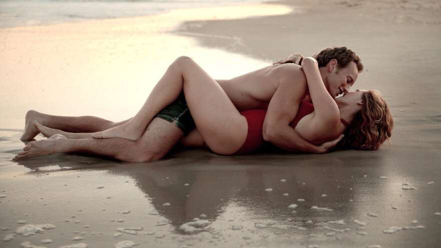 «Little Children»: Υπήρχαν πολλές μελανιές, λέει ο Πάτρικ Γουίλσον για τις σκηνές σεξ στο... πλυσταριό με την Κέιτ Γουίνσλετ