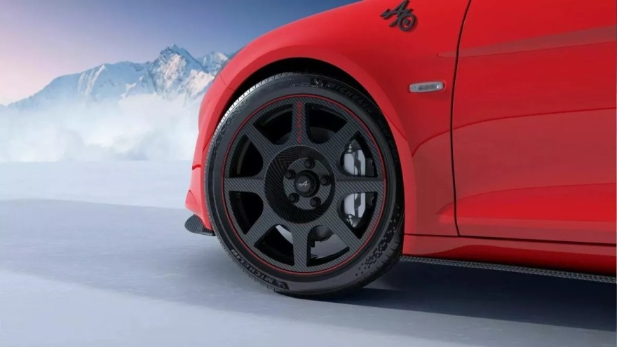 Η Alpine A110 αποχαιρετά με ειδικές εκδόσεις