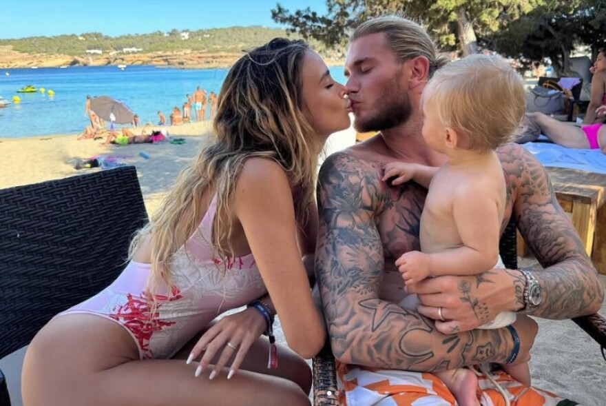 Η Ντιλέτα Λεότα άνοιξε την καρδιά της για τη σχέση της με τον Λορίς Κάριους: «Ήταν έρωτας με την πρώτη ματιά»