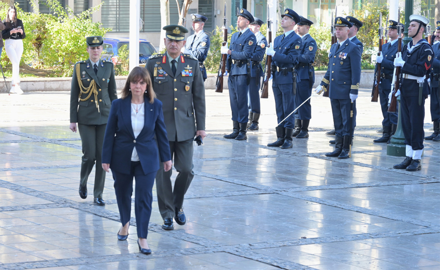 Κυριακή της Ορθοδοξίας: Τελέστηκε η λειτουργία στη Μητρόπολη Αθηνών, δείτε φωτογραφίες