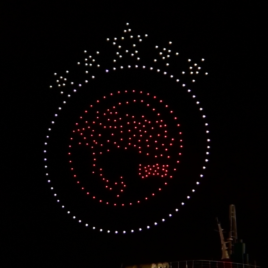 Ολυμπιακός: Ένα φαντασμαγορικό drone show για τα 100 χρόνια ιστορίας! Δείτε εικόνες και βίντεο