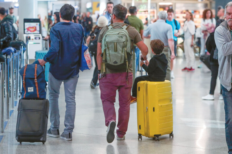 Η Αθήνα ανεβαίνει - Θα κάψουν πάλι οι μολότοφ την καρδιά της;