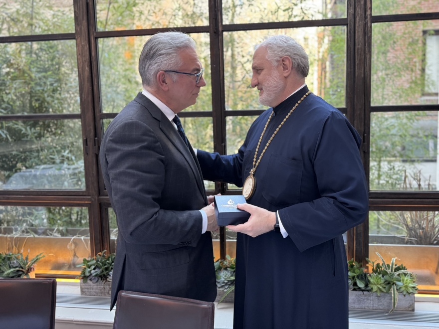 Συνάντηση Ρουσόπουλου - Γκουτέρες στη Νέα Υόρκη, συζήτησαν για την τεχνητή νοημοσύνη