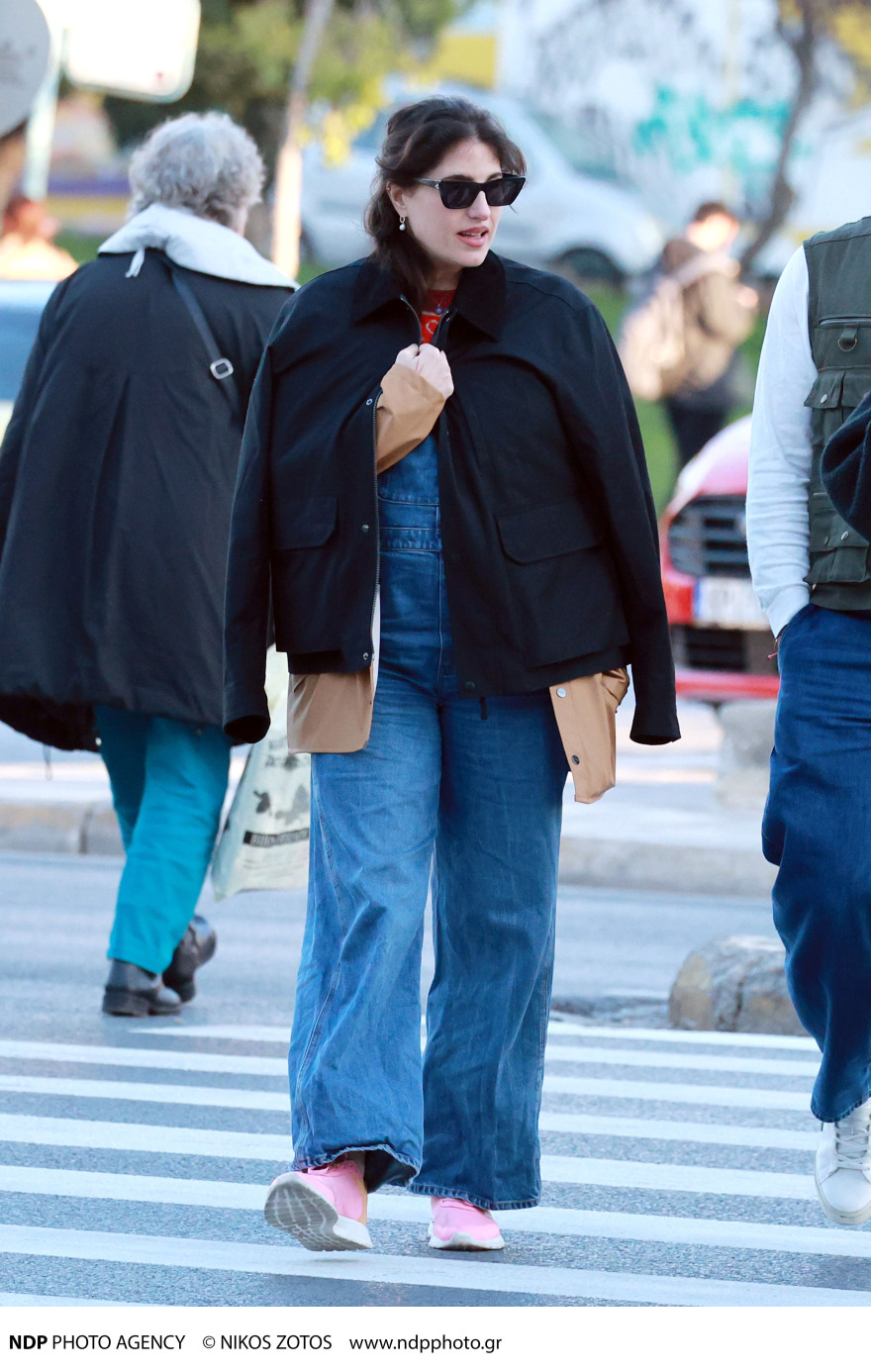 Παυλίνα Βουλγαράκη: Η βόλτα που έκανε με τον σύντροφό της λίγο πριν γεννήσει