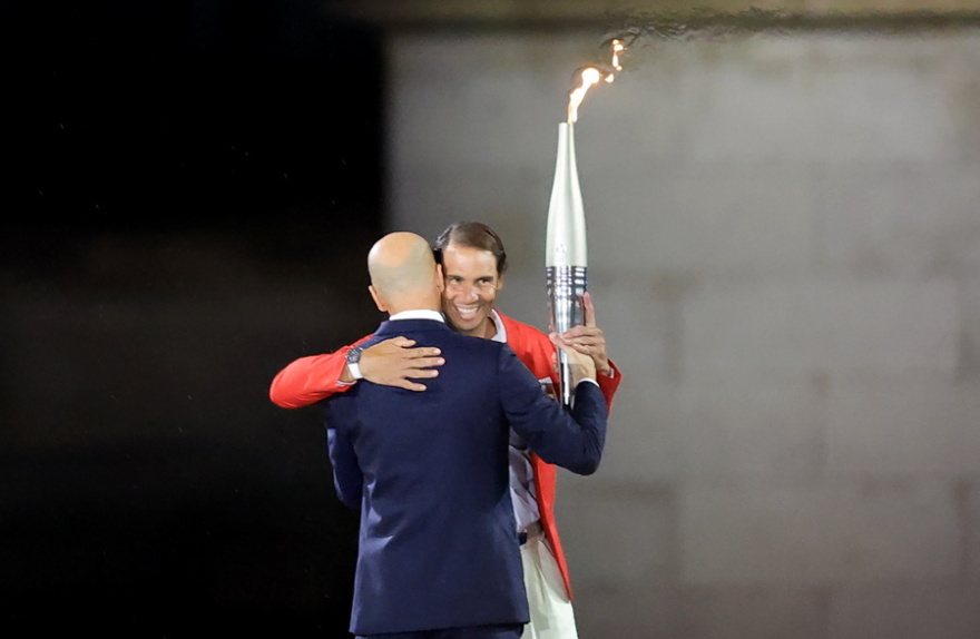 Αποκάλυψη Ναδάλ για την τελετή έναρξης των Ολυμπιακών αγώνων στο Παρίσι: «Έμαθα δέκα λεπτά πριν ότι θα κρατήσω τη δάδα»