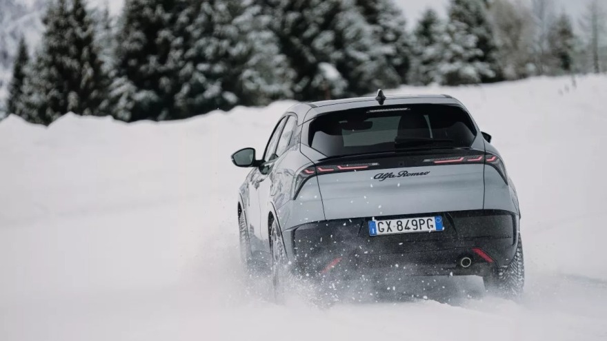 Και τετρακίνητη η νέα Alfa Romeo Junior