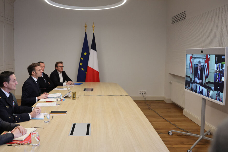   Ο Στάρμερ λέει ότι ο Πούτιν θα πρέπει να προσέλθει «αργά ή γρήγορα» στο τραπέζι των διαπραγματεύσεων