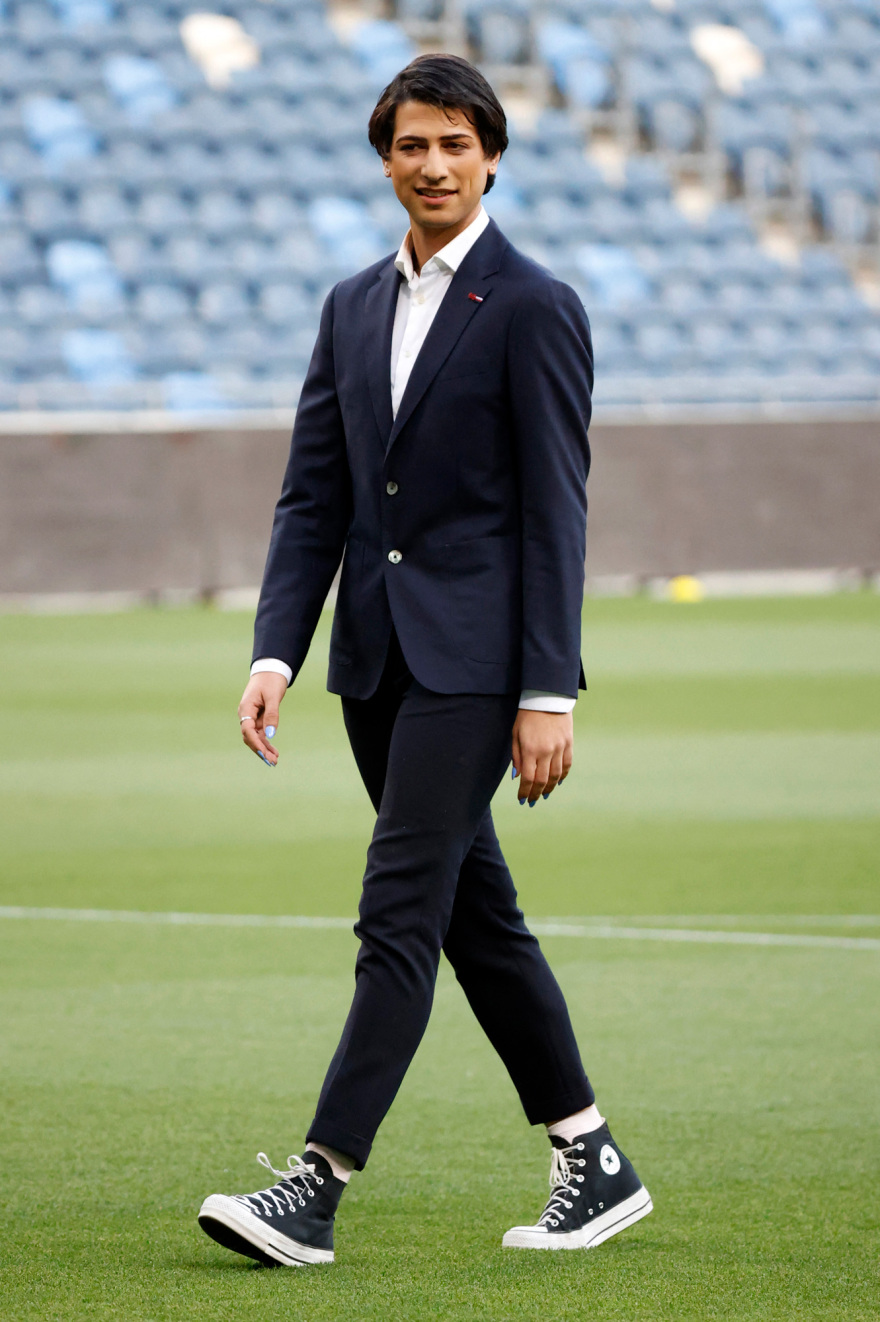 Η Σαπίρ Μπέρμαν γίνεται η πρώτη τρανσέξουαλ διαιτητής στην ιστορία του ευρωπαϊκού ποδοσφαίρου