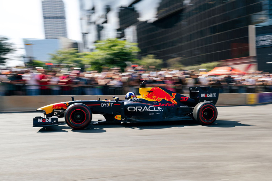 Red Bull Showrun by ALUMIL: Η πρωταθλήτρια Oracle Red Bull Racing έρχεται να ταράξει την πρωτεύουσα