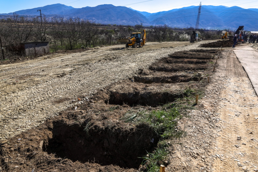 Βόρεια Μακεδονία: Σε ιδιαίτερα βαρύ κλίμα έγιναν οι κηδείες των 59 θυμάτων από την πυρκαγιά στο Κότσανι 