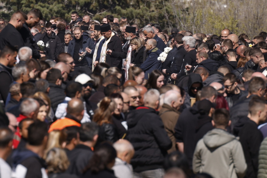 Βόρεια Μακεδονία: Σε ιδιαίτερα βαρύ κλίμα έγιναν οι κηδείες των 59 θυμάτων από την πυρκαγιά στο Κότσανι 