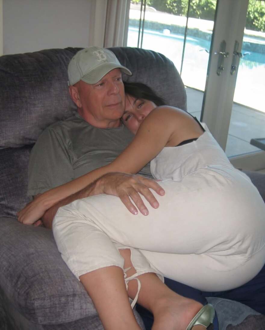 Μπρους Γουίλις: Το συγκινητικό βίντεο που ανέβασε η κόρη του - Κάθε μέρα ευχαριστώ τον Θεό, γράφει για τον πατέρα της