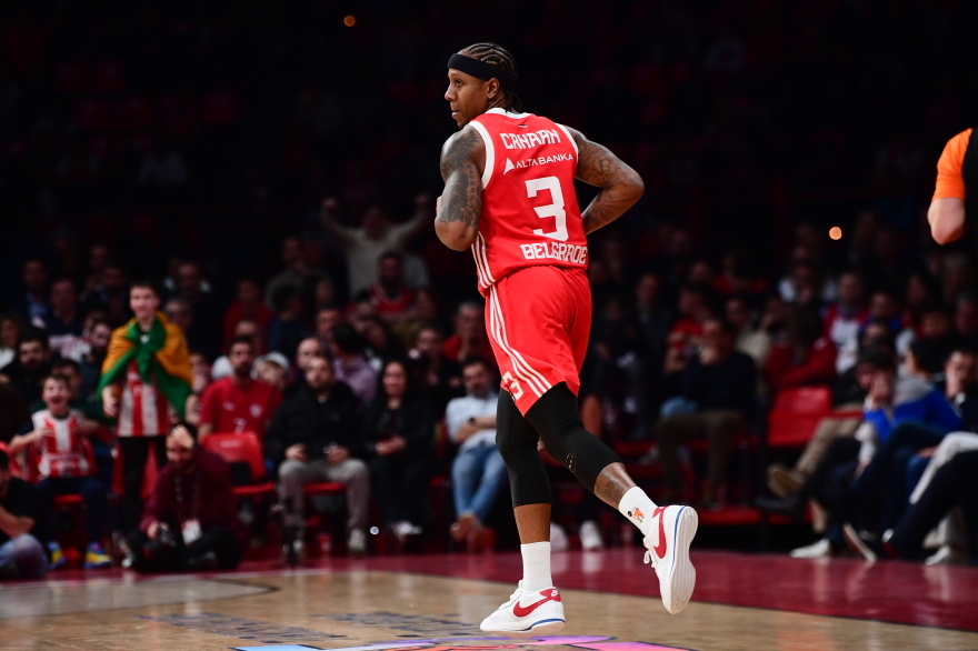 Εμπνευσμένα από το «Forrest Gump» τα παπούτσια που φορούσε ο Κάνααν κόντρα στον Ολυμπιακό - Φωτογραφίες