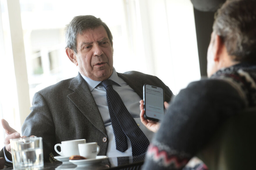 Ο καθηγητής Κώστας Κωστής στον Δανίκα: «Η Επανάσταση του 1821 έχει πολλά σκοτεινά σημεία»