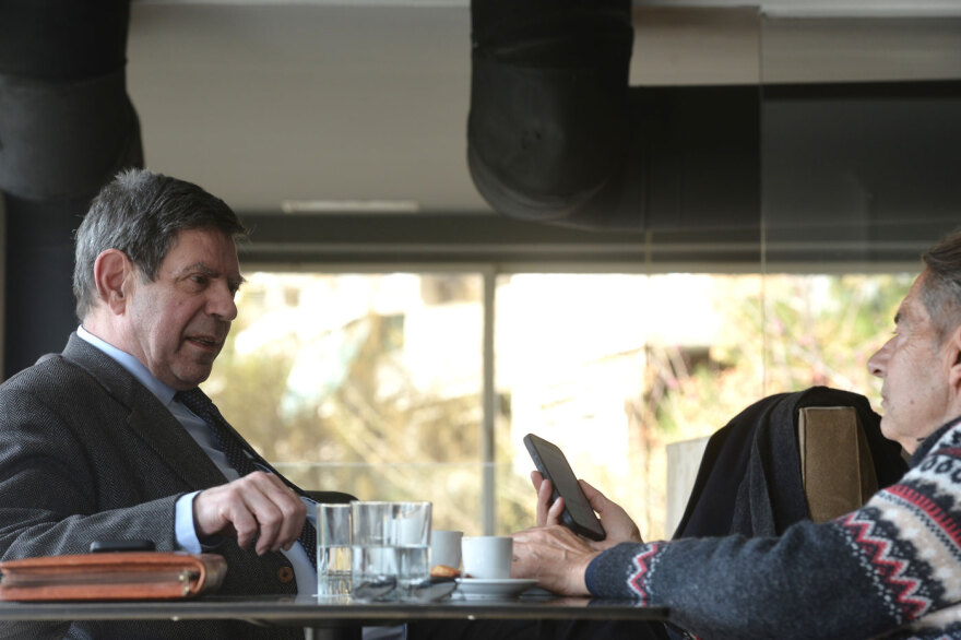 Ο καθηγητής Κώστας Κωστής στον Δανίκα: «Η Επανάσταση του 1821 έχει πολλά σκοτεινά σημεία»