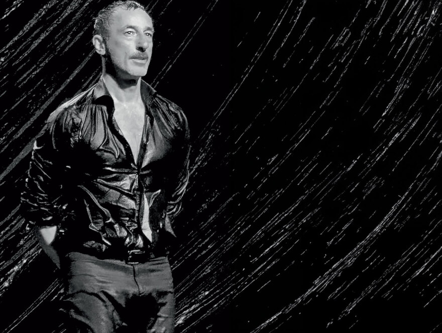 Ο Δημήτρης Παπαϊωάννου για τον έρωτα: Ένα δειλινό, σε εκείνη τη βάρκα, ένιωσα ότι ήταν εντάξει να πεθάνω