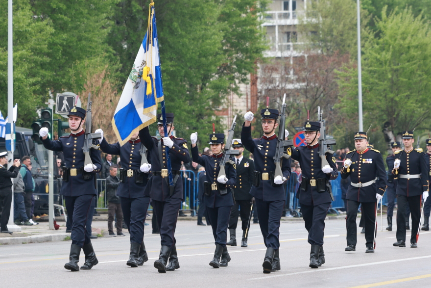25η Μαρτίου: Με υπερηφάνεια ολοκληρώθηκε η μαθητική παρέλαση στη Θεσσαλονίκη