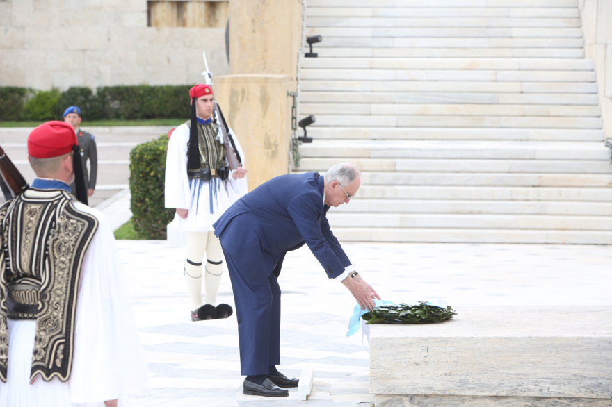 Με λαμπρότητα τιμήθηκε η επέτειος 25ης Μαρτίου - Εντυπωσιακή η στρατιωτική παρέλαση, πλήθος κόσμου στο Σύνταγμα 