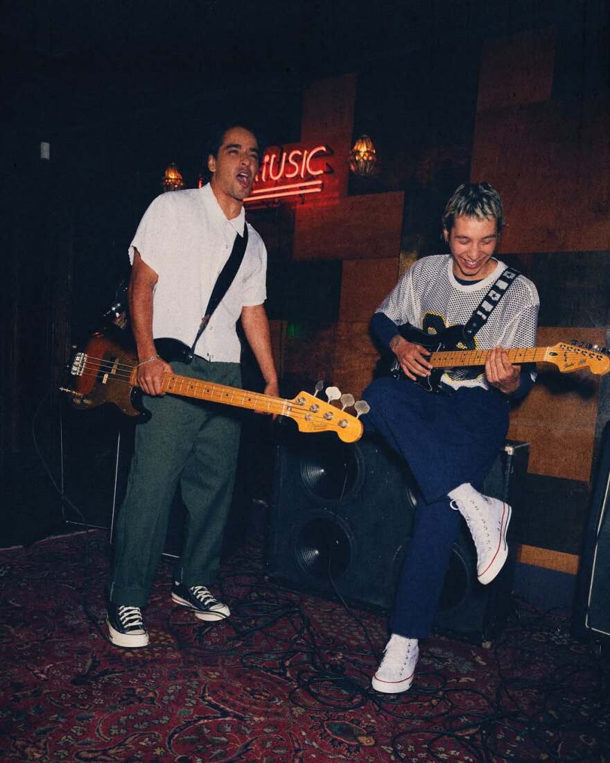 Τα εμβληματικά sneakers που έχουν γίνει σύμβολο προσωπικής έκφρασης