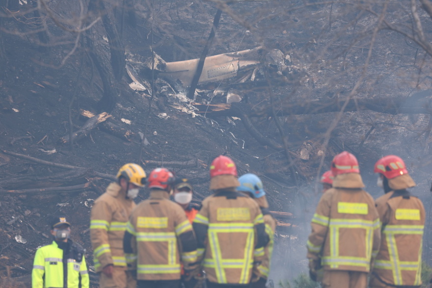 Στάχτη πάνω από 350.000 στρέμματα στη Νότια Κορέα - Στους 26 οι νεκροί, μεταξύ τους και πυροσβέστες