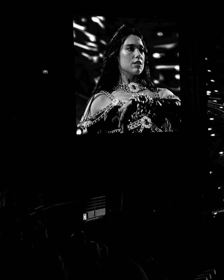 Σαρλίζ Θερόν: Ο ενθουσιασμός της με τη συναυλία της Ντούα Λίπα