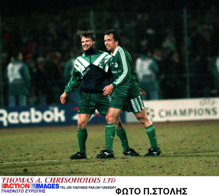 Πέρασαν 29 χρόνια από τη βραδιά που ο Παναθηναϊκός «πάγωσε» το Άμστερνταμ - Το γκολ έπος του Βαζέχα κόντρα στον Άγιαξ - Βίντεο