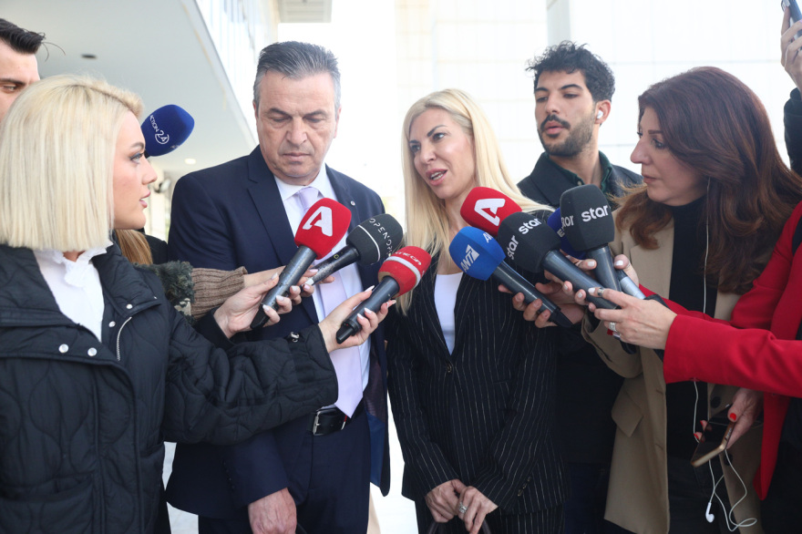 Στο δικαστήριο κρίνεται η αξιοπρέπεια απέναντι στη βαρβαρότητα, λέει ο δικηγόρος της  Πολυζωγοπούλου στη δίκη για τον ξυλοδαρμό από τον Λύτρα