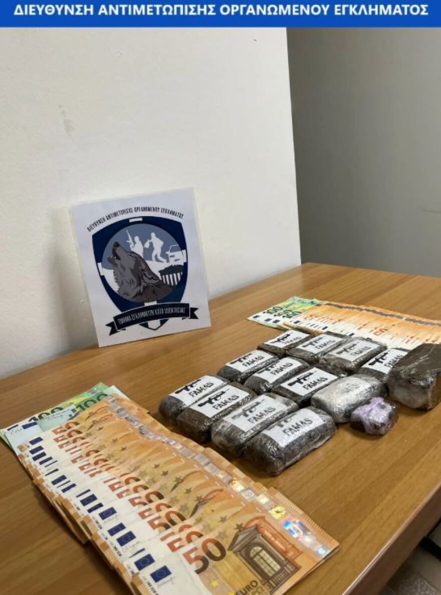 Αττική: Καρέ-καρέ η δράση της συμμορίας που «άνοιγε» σπίτια και καταστήματα 