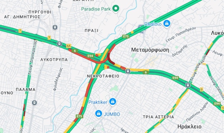Αποκαταστάθηκε η κυκλοφορία στην Αθηνών - Λαμίας στο ύψος της Βαρυμπόμπης  μετά τη σύγκρουση φορτηγών